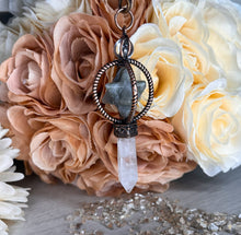 Load image into Gallery viewer, Labradorite Merkaba Pendulum