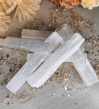 Load image into Gallery viewer, Selenite Crystal Wands