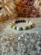 Load image into Gallery viewer, Yellow Bee Gemstone Necklace