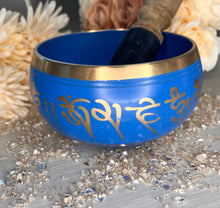 Load image into Gallery viewer, Small Singing Bowl - Fatima Hand